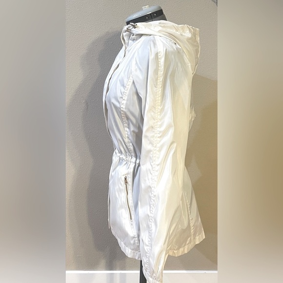 Ci Sono Jacket Size Medium Ivory Windbreaker Drawstring Waist 100% Polyester - Picture 9 of 10